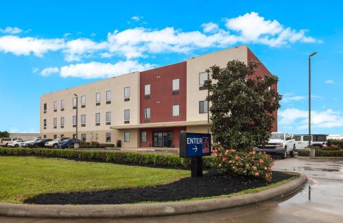 Texas City Hotel | Studio 6 Suites Texas City, TX I 45 South