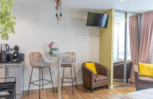 Epernay Apartment | Studio 86 - Climatisation & proche centre-ville- 2 personnes - BnB Epernay