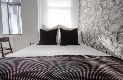 Plateau Mont Royal Apartment | Studio #9 - Self Check-In - Plateau - St-Denis