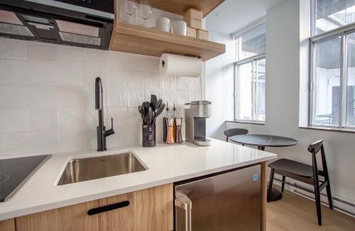 Plateau Mont Royal Apartment | Studio #9 - Self Check-In - Plateau - St-Denis