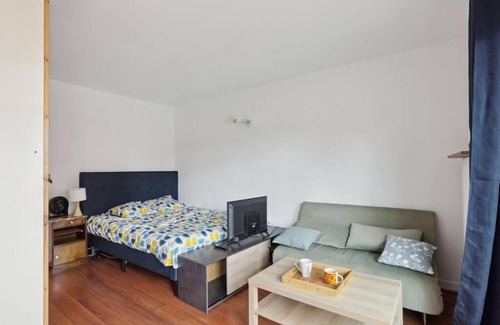 Louis Bertrand-Mirabeau-Semard Apartment | Studio aménagé avec terrasse