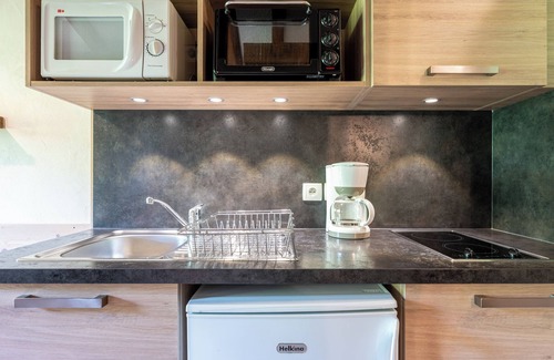 Cohennoz Apartment | Studio Apartment '11 - Les Warrens' with Mountain View, Shared Garden and Wi-Fi