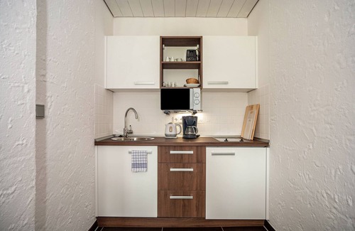 Bolsterlang Apartment | Studio Apartment 'Appartement Braun 1' with Mountain View, Balcony and Wi-Fi