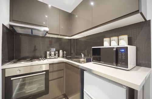 Lime Street Apartment | Studio Apartment Blue