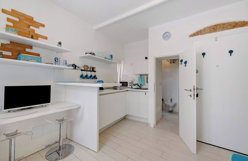 Savona Apartment | Studio Apartment 'Casa Azzurra' with Wi-Fi