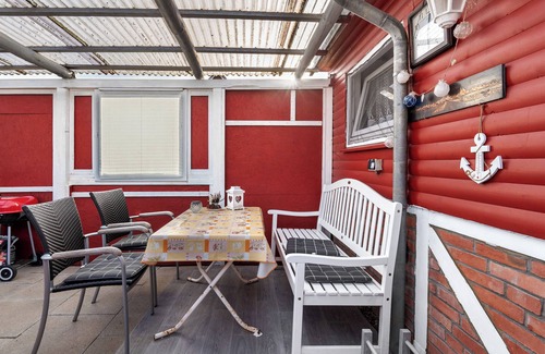 Ellenberg Apartment | Studio Apartment 'Ferienhaus Wallenstein' with Private Terrace, Private Garden and Wi-Fi
