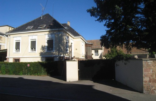 Guebwiller Apartment | Studio apartment .Ideal for couple or family with children. Free parking.