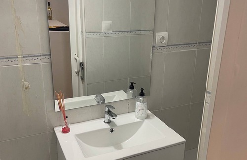 Ciudad Lineal Apartment | Studio apartment in Ventas area