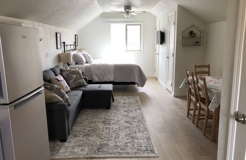Gardiner Apartment | Studio apartment on the banks of Yellowstone River