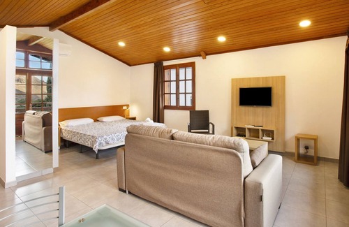 Mogan Apartment | Studio Apartment "Paraíso del Molinero Alto" with Shared Pool and Private Open Terrace