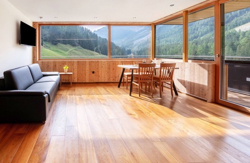 Stelvio Apartment | Studio Apartment 'Rumwaldhof Calendula' with Mountain View, Shared Terrace and Wi-Fi