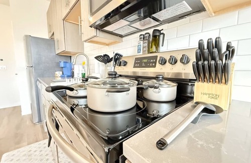 Poplar Apartment | Studio Apt with City View, Rooftop and Gym