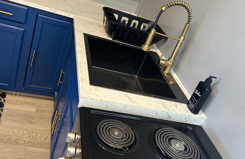 Ansonia Apartment | Studio Apt with kitchen,Living room, bathroom & bedroom, near Griffith hospital
