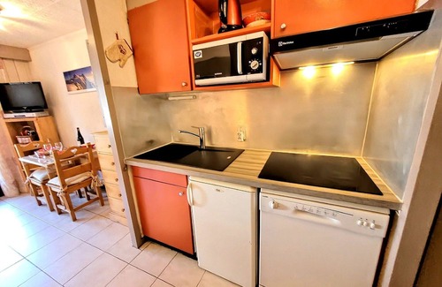 Les Gets Apartment | Studio at the slopes with Wifi, pets allowed