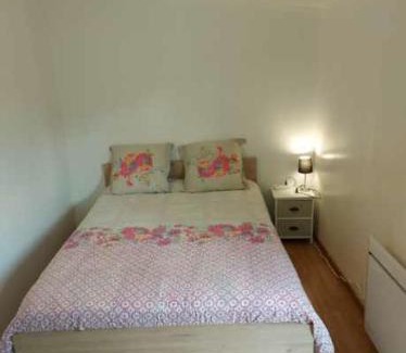Castres Apartment | studio au calme wifi 600m centre ville parking gratuit devant