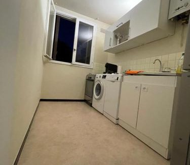 Chatou Apartment | Studio aux portes de Paris