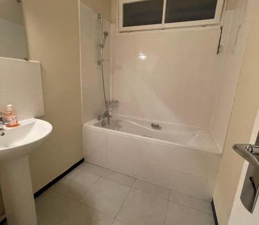 Chatou Apartment | Studio aux portes de Paris