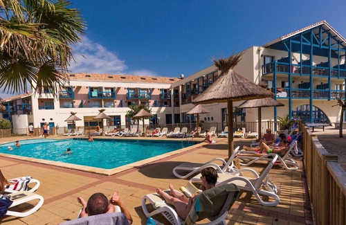 Hourtin Port Apartment | Studio Avec Balcon Privé | Accès Piscine