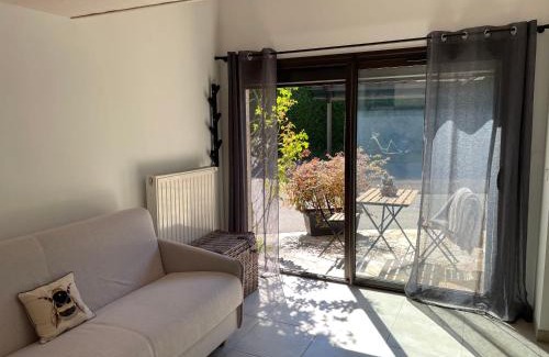 Saint-Jorioz Apartment | Studio avec foret, jardin et une cascade - Lac d'Annecy
