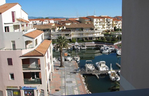 Le Port Apartment | Studio avec Parking - C 033