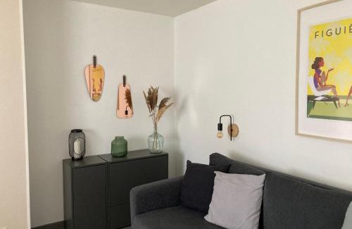 Agon-Coutainville Apartment | Studio avec jardin