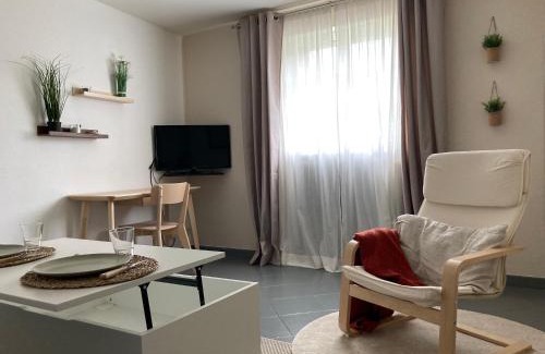 Agon-Coutainville Apartment | Studio avec jardin