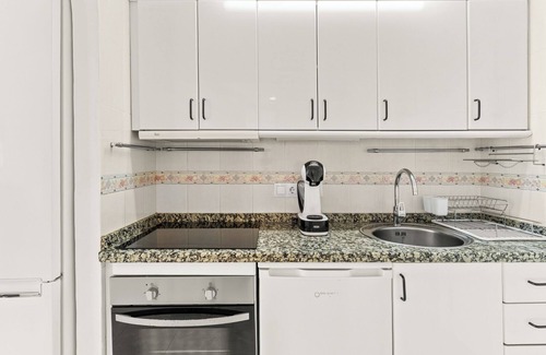 La Cala de Mijas Apartment | Studio 'Butiplaya' with Sea View, Wi-Fi and Air Conditioning
