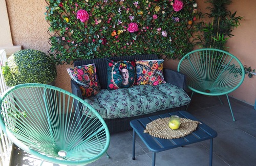 Giens Apartment | Studio by the sea, private parking, beautiful garden terrace, sandy beach 50m