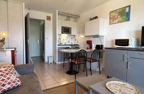 Banyuls-sur-Mer Apartment | Studio cabin Banyuls-sur-Mer with balcony, AC, parking and WiFi