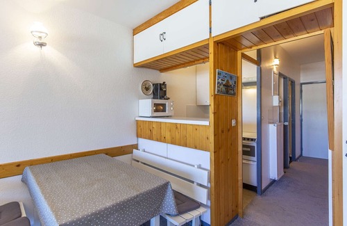 Eaux-Bonnes Apartment | Studio cabin for 6 at the foot of the slopes in Gourette