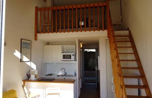 Le Lavandou Apartment | studio-cabin with mezzanine for 2/4 people