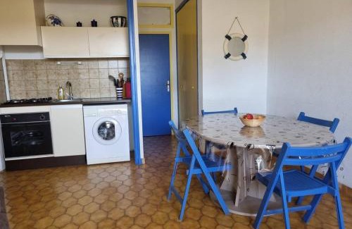 Argeles Plage Apartment | Studio cabine 4 pers. RDC, terrasse sud, 300m plage et commerces - FR-1-388-205