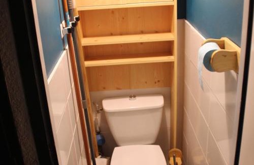 Valloire Apartment | Studio cabine 4 personnes, Valloire - Balcon, parking, à 200m des remontées et commerces - FR-1-263-3