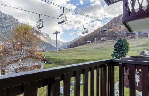 Val-d'Isere Apartment | Studio cabine au pied des pistes, idéal pour 4 personnes, proche village enfants, parking inclus - FR-1-694-66