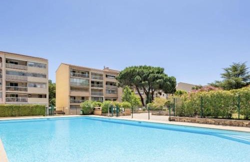 Sainte-Maxime Apartment | Studio cabine avec piscine, parking privatif, loggia et accès plage à pied - Sainte-Maxime - FR-1-226-534
