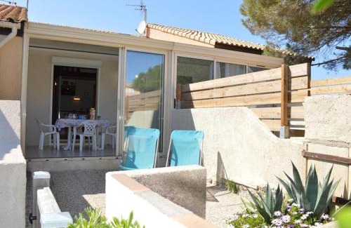 Saint-Pierre-la-Mer House | Studio Cabine Mezzanine 4 Pers avec Piscine et Parking - Proche Plage et Centre à Saint Pierre La Mer - FR-1-229D-239