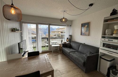 Auris Apartment | Studio cabine rénové, 4 couchages, pied des pistes, parking, balcon sud - FR-1-297-160