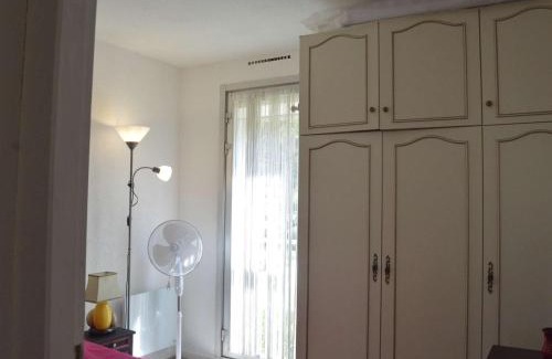 Cap d'Agde Apartment | Studio Cabine, Terrasse, Cap d'Agde - 4 Pers, Proche Plage et Commerces - FR-1-249-255