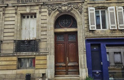 Saint Seurin - Fondaudege Apartment | Studio calme avec petit jardinet