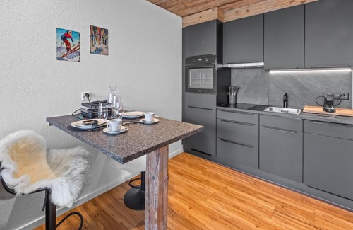 Noes Apartment | Studio chalet rénové au centre de la ville