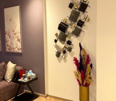 Casablanca Apartment | Studio chaleureux 50m2 avec cuisine au centre de casa et proche du tramway ghandi
