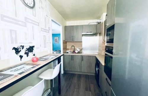 Gambetta Apartment | studio city center beach side free paddle beautiful terrace
