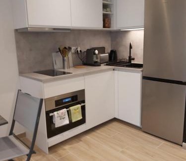 La Madrague Apartment | Studio climatisé, parking, 5mn de la plage