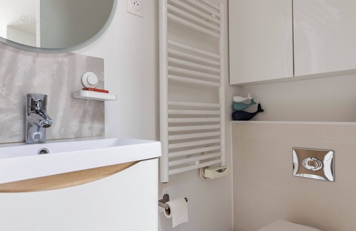 Bry-sur-Marne Apartment | Studio close to all amenities.