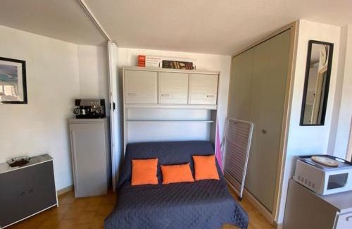 Marseillan Plage Apartment | Studio Confortable avec Terrasse et Parking Privé, 5 Couchages, Marseillan - FR-1-326-763