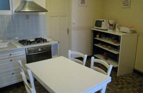 Rives de Meurthe House | Studio cosy à Nancy, proche centre, wifi inclus - FR-1-584-333