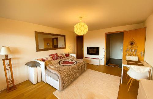 Montana Apartment | Studio cosy au calme avec terrasse vue sur Alpes