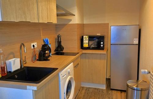 Vaulx-en-Velin Apartment | Studio cosy confort moderne