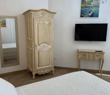 Centre Historique Apartment | Studio Cosy du Cloitre