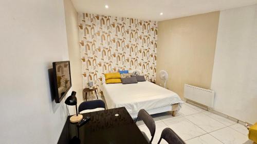 Stains Apartment | Studio cosy et lumineux proche Paris et Stade de France